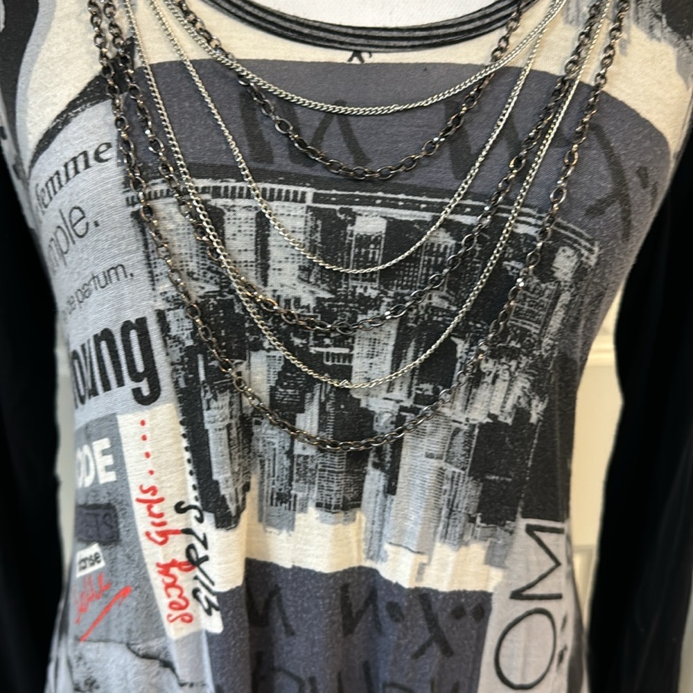 Designer tunic - Picture 2 of 11
